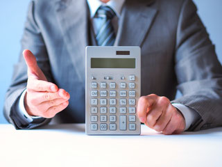 Q:購入時の必要経費は？